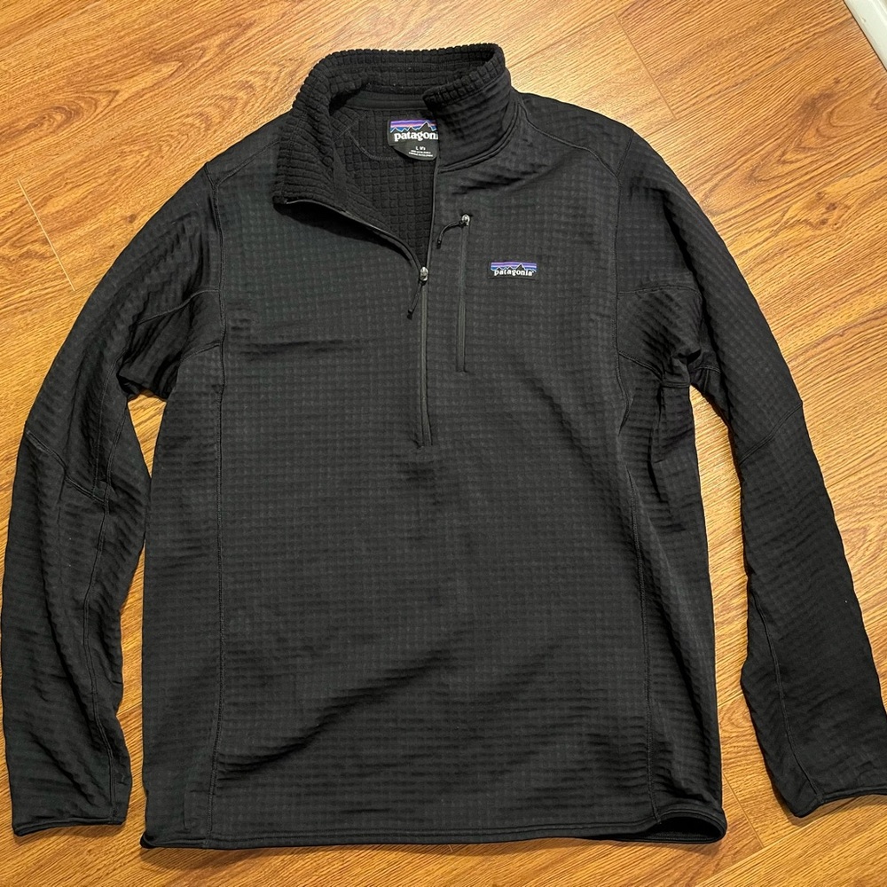 Patagonia R1 Pullover - Black, Men’s quarter-zip, size large